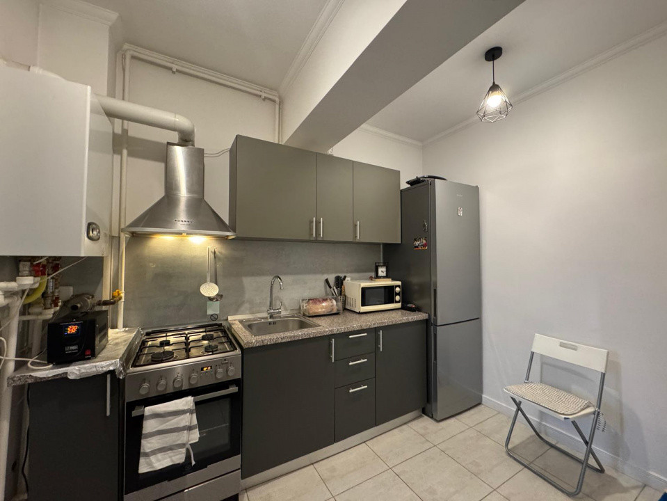 Apartament 2 camere-decomandat-Sos. Chitilei-de vanzare