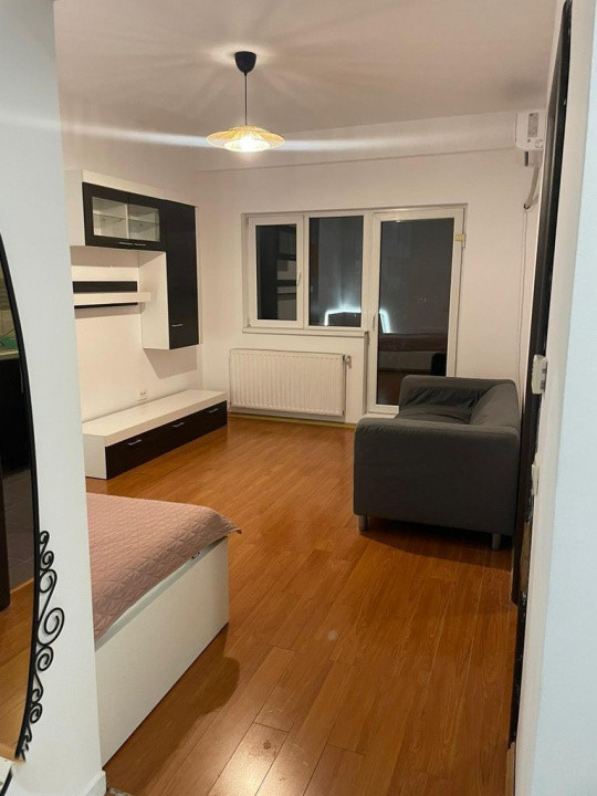 Garsonieră 40 m² Militari Residence, langa Lidl