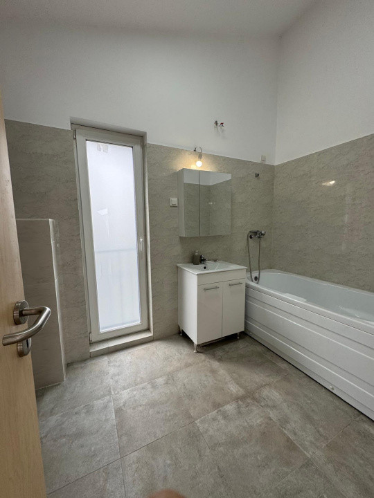 Duplex  4 camere, mobilat, curte proprie, garaj 2 locuri – Citattadella Garden