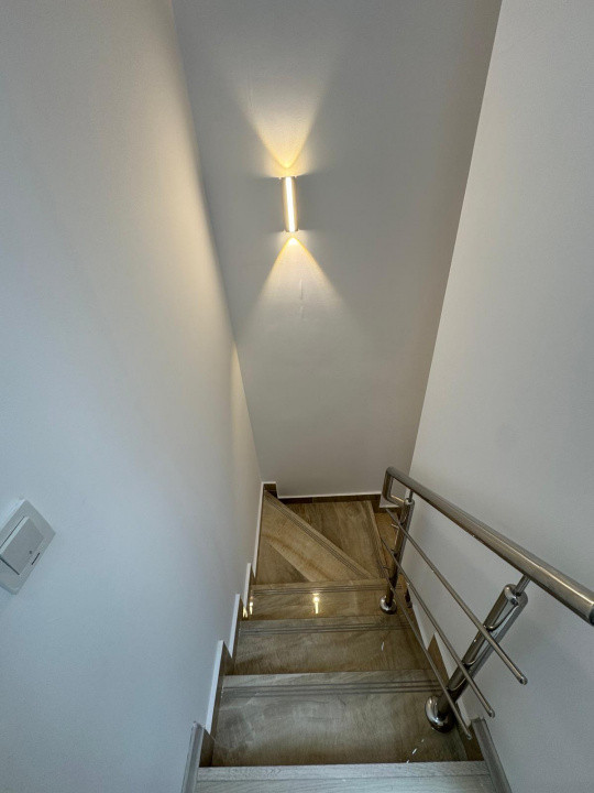 Duplex  4 camere, mobilat, curte proprie, garaj 2 locuri – Citattadella Garden