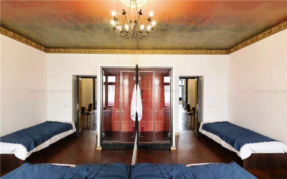 Romana-Amzei Vila 14 camere de vanzare/inchiriat,pretabil investitie