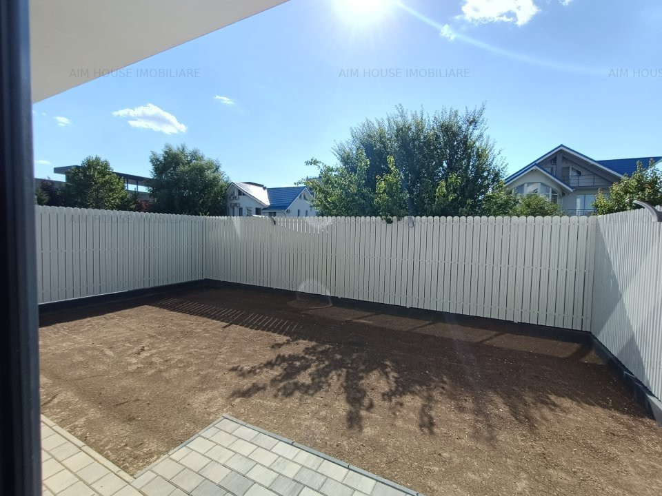 Vila in triplex Baneasa-Vatra Noua Sisesti.