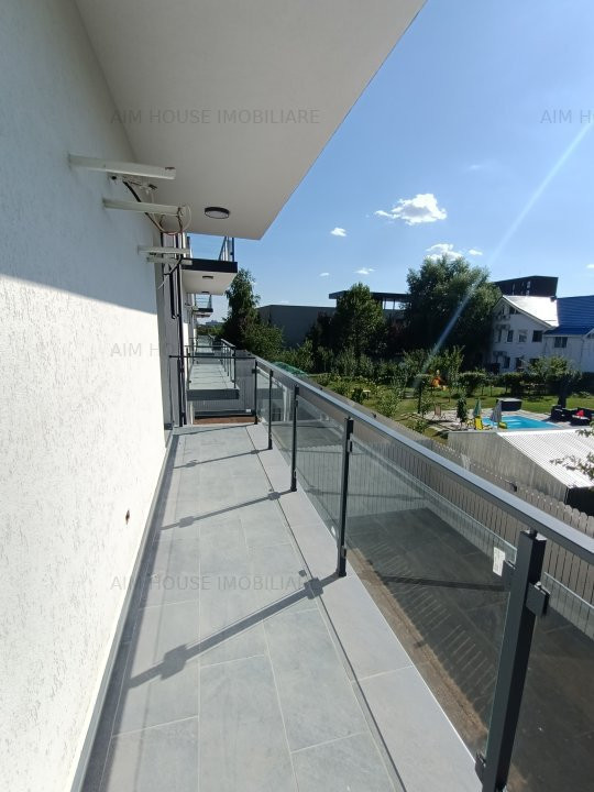 Vila in triplex Baneasa-Vatra Noua Sisesti.