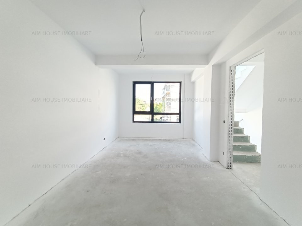 Vila in triplex Baneasa-Vatra Noua Sisesti.