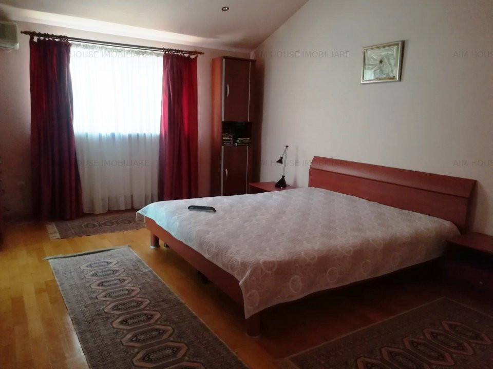 Bucurestii Noi-Bd. Gloriei-Damaroaia Casa cu teren pe colt de vanzare/inchiriere