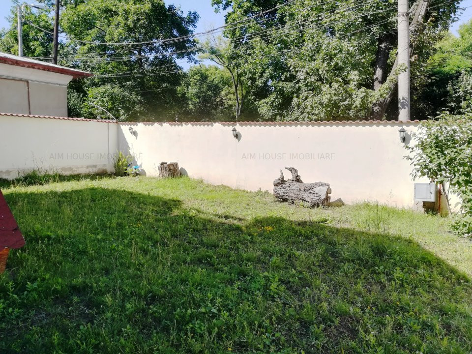 Bucurestii Noi-Bd. Gloriei-Damaroaia Casa cu teren pe colt de vanzare/inchiriere