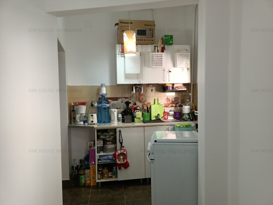 Sala Palatului-Cismigiu-Ap. 2 cam. pretabil investitie/locuinta.