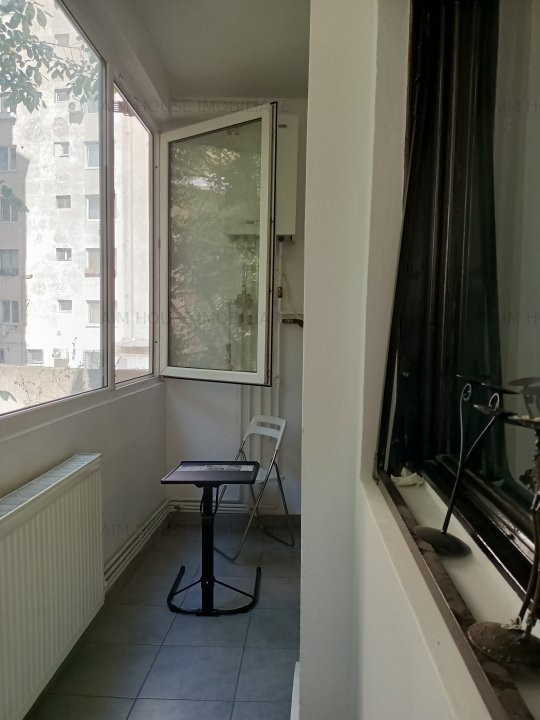 Sala Palatului-Cismigiu-Ap. 2 cam. pretabil investitie/locuinta.