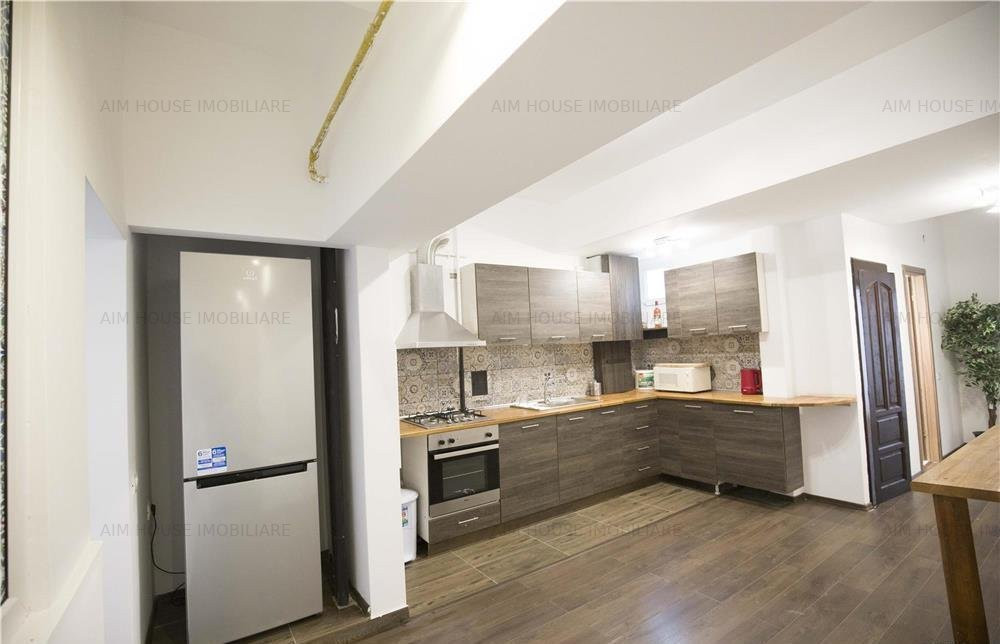 Regina Elisabeta-Calea Victoriei-Apartament 3 camere renovat.