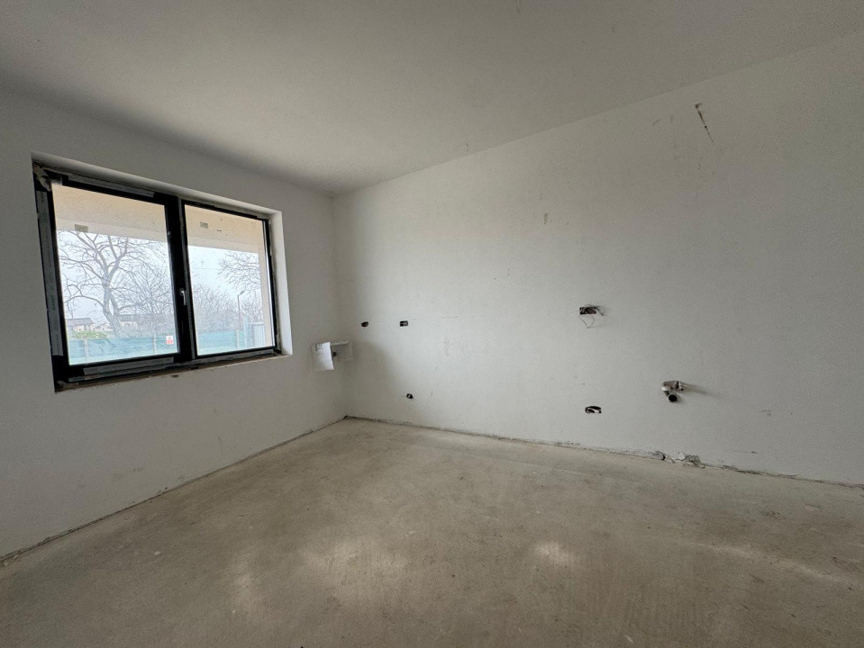 Duplex P+E+M- 4 camere-3bai-Domnesti-curte-Parcare-0% Comision