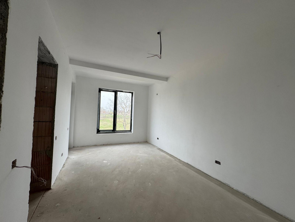 Duplex P+E+M- 4 camere-3bai-Domnesti-curte-Parcare-0% Comision