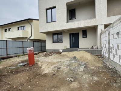 Duplex P+E+M- 4 camere-3bai-Domnesti-curte-Parcare-0% Comision