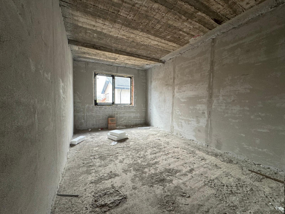 Duplex P+E+M- 4 camere-3bai-Domnesti-curte-Parcare-0% Comision