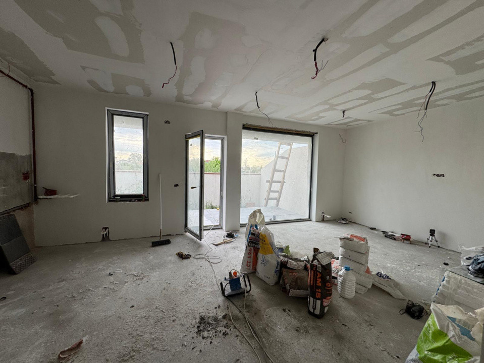 Direct dezvoltator – Duplex Pipera-Tunari, curte+P,5 cam.,4 bai, comision 0%!