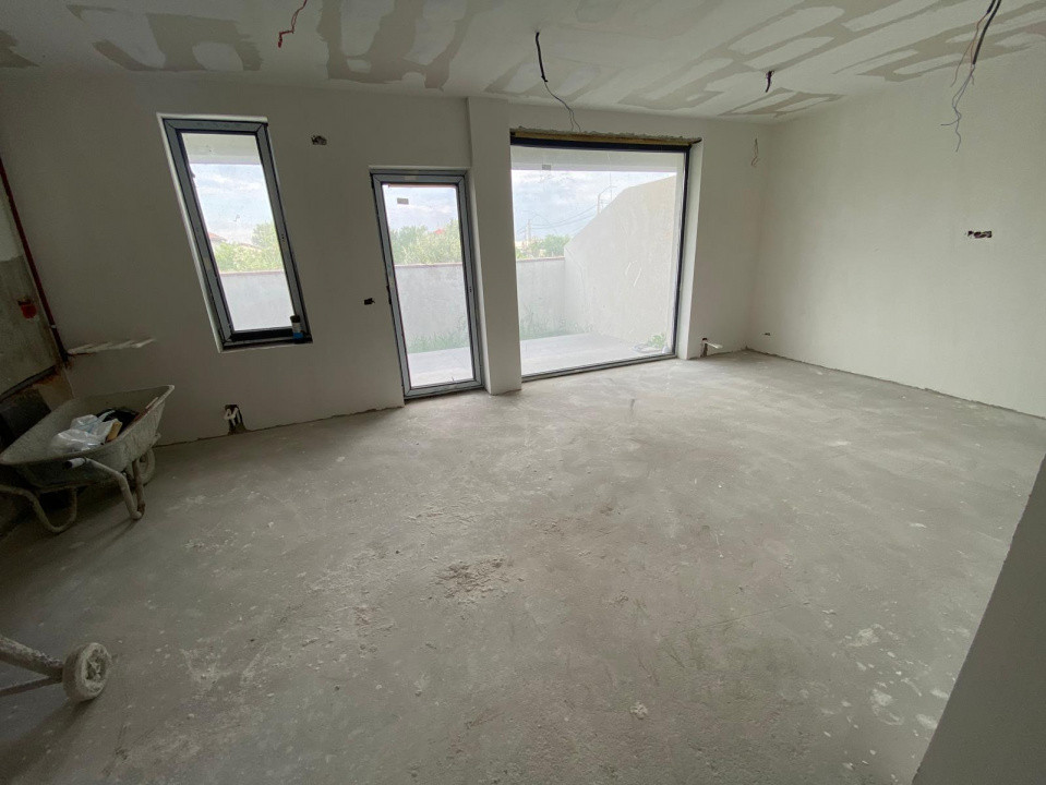 Direct dezvoltator – Duplex Pipera-Tunari, curte+P,5 cam.,4 bai, comision 0%!