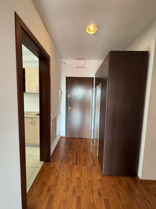  Apartament 3 camere, 2 băi, de închiriat în Quadra Residence-Parcare