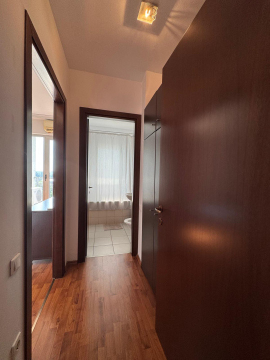  Apartament 3 camere, 2 băi, de închiriat în Quadra Residence-Parcare